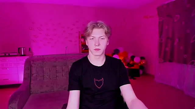 Snapshot of TheMikeSever chatting on 01-22-25, 09:21 TheMikeSever online show from 01-22-25, 09:21