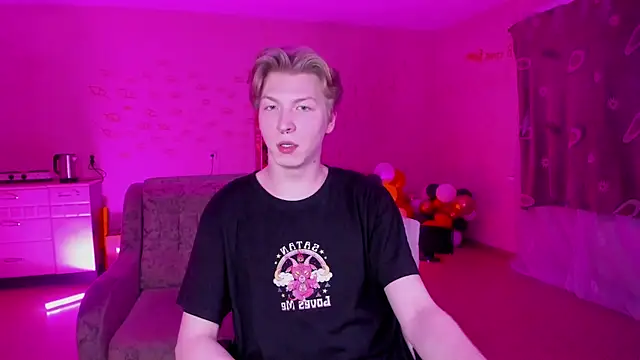 Snapshot of TheMikeSever chatting on 01-24-25, 04:39 TheMikeSever online show from 01-24-25, 04:39