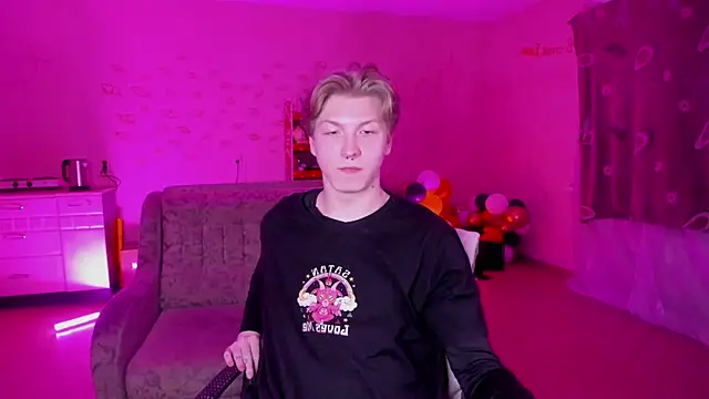 Snapshot of TheMikeSever chatting on 01-24-25, 07:49 TheMikeSever online show from 01-24-25, 07:49