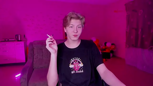 Snapshot of TheMikeSever chatting on 01-28-25, 08:04 TheMikeSever online show from 01-28-25, 08:04