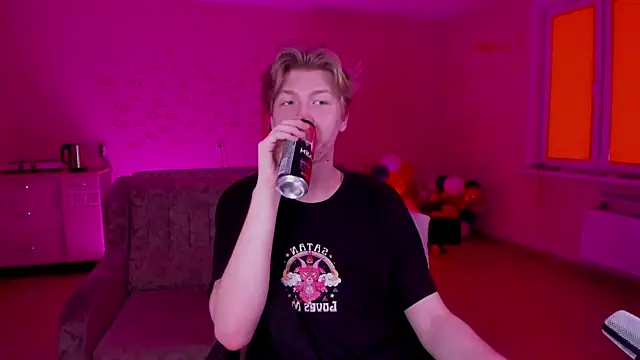 Snapshot of TheMikeSever chatting on 01-30-25, 03:44 TheMikeSever online show from 01-30-25, 03:44