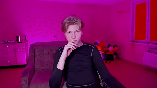 Snapshot of TheMikeSever chatting on 02-03-25, 10:54 TheMikeSever online show from 02-03-25, 10:54