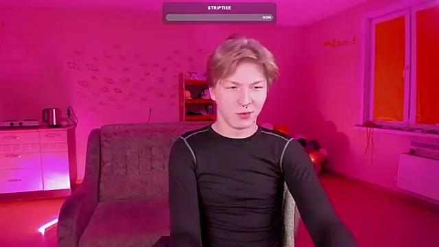 Snapshot of TheMikeSever chatting on 02-12-25, 07:02 TheMikeSever online show from 02-12-25, 07:02