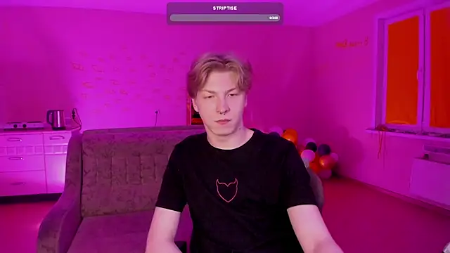 Snapshot of TheMikeSever chatting on 02-13-25, 08:55 TheMikeSever online show from 02-13-25, 08:55