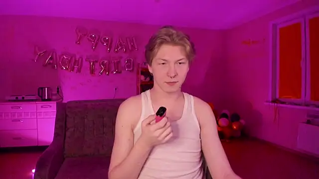 Snapshot of TheMikeSever chatting on 02-19-25, 12:14 TheMikeSever online show from 02-19-25, 12:14