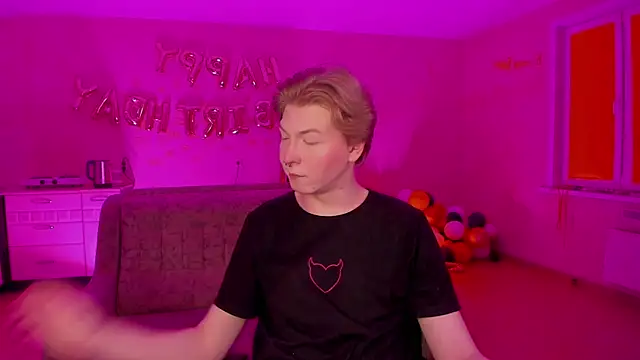 Snapshot of TheMikeSever chatting on 02-27-25, 05:58 TheMikeSever online show from 02-27-25, 05:58