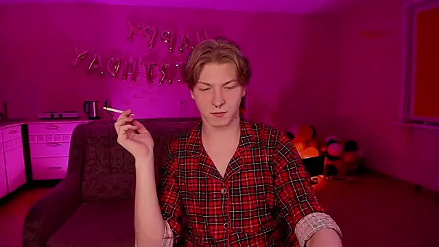 Snapshot of TheMikeSever chatting on 03-07-25, 07:49 TheMikeSever online show from 03-07-25, 07:49