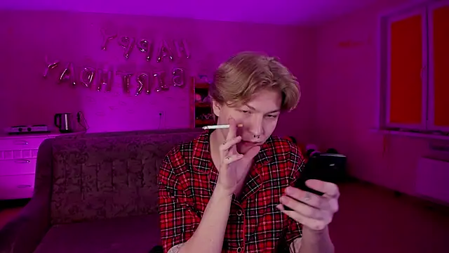 Snapshot of TheMikeSever chatting on 03-08-25, 07:31 TheMikeSever online show from 03-08-25, 07:31