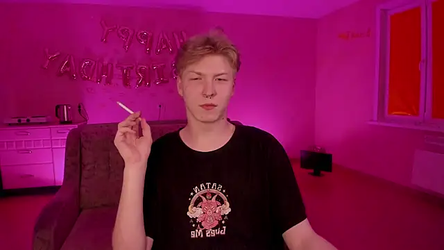 Snapshot of TheMikeSever chatting on 03-22-25, 06:03 TheMikeSever online show from 03-22-25, 06:03