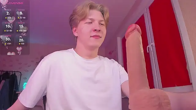 Snapshot of TheMikeSever chatting on 09-14-25, 05:45 TheMikeSever online show from 09-14-25, 05:45