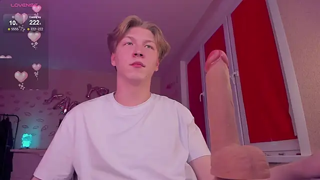 Snapshot of TheMikeSever chatting on 09-15-25, 05:24 TheMikeSever online show from 09-15-25, 05:24