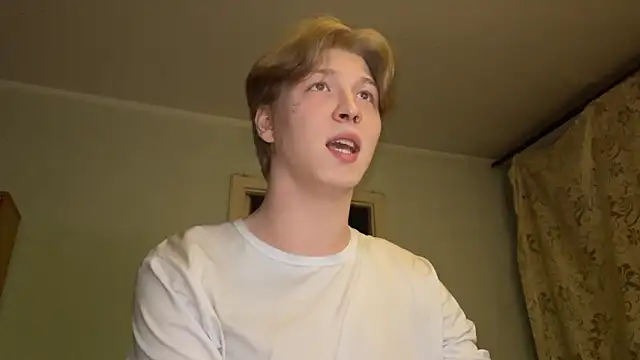 Snapshot of TheMikeSever chatting on 09-25-25, 06:00 TheMikeSever online show from 09-25-25, 06:00