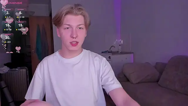 Snapshot of TheMikeSever chatting on 12-02-25, 12:54 TheMikeSever online show from 12-02-25, 12:54