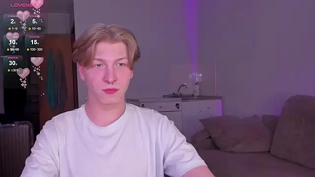 Snapshot of TheMikeSever chatting on 12-17-25, 12:00 TheMikeSever online show from 12-17-25, 12:00