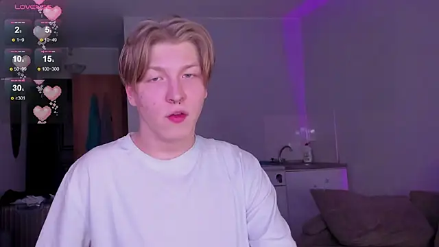 Snapshot of TheMikeSever chatting on 12-22-25, 01:19 TheMikeSever online show from 12-22-25, 01:19