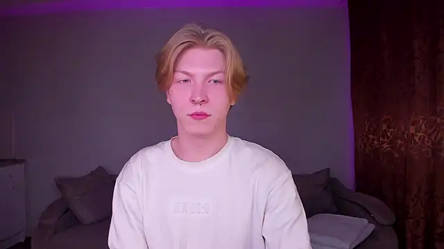 Snapshot of TheMikeSever chatting on 03-04-26, 01:11 TheMikeSever online show from 03-04-26, 01:11