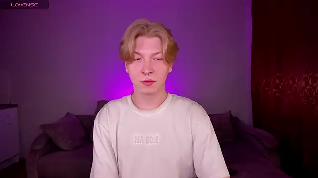 TheMikeSever online show from 04-11-26, 12:04