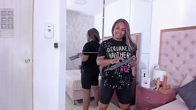 Isla Scott online show from 11-10-25, 11:20