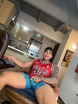 Dominiofit online show from 12-19-25, 10:06