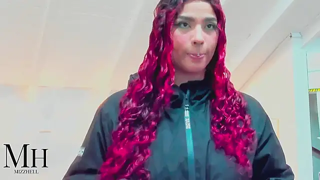 MizzHell online show from 04-11-26, 03:44