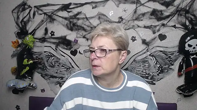 EmiliaGree online show from 11-04-25, 06:07