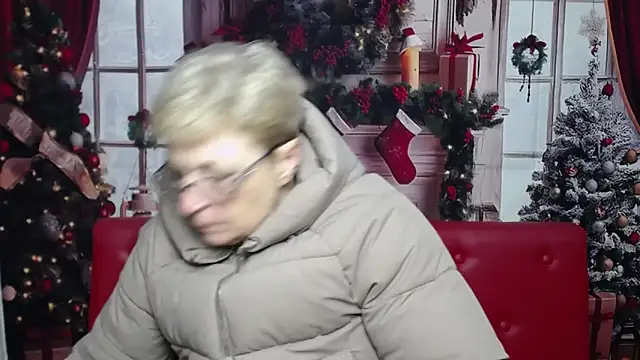 EmiliaGree online show from 01-17-26, 06:33