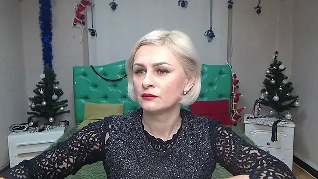 OliviaHorst online show from 12-19-24, 06:12