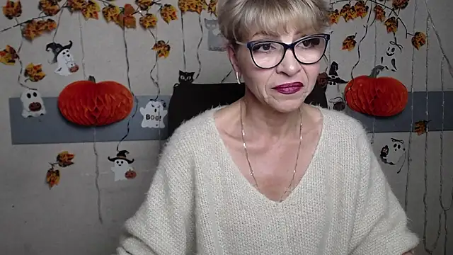 EllaBonito online show from 11-16-25, 06:41