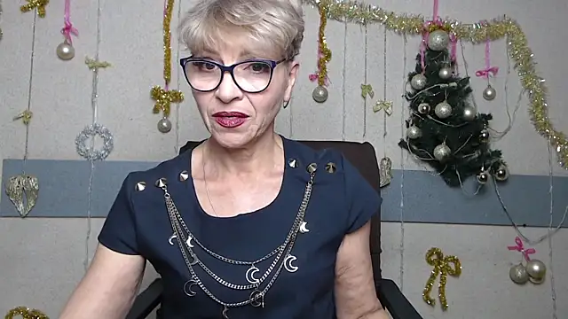 EllaBonito online show from 12-19-25, 06:31