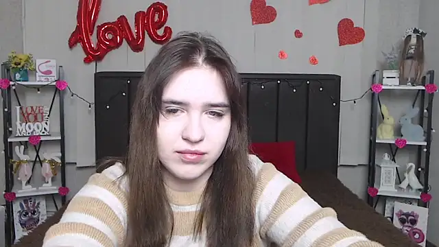 LauraHlot online show from 02-16-25, 06:21