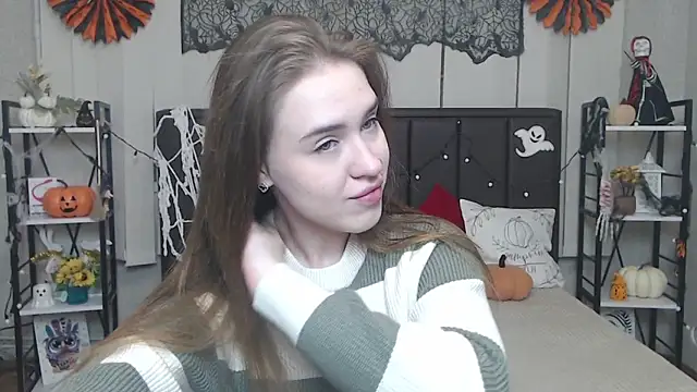 LauraHlot online show from 11-07-25, 06:08