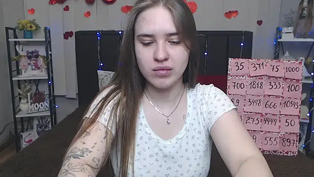 LauraHlot online show from 05-21-26, 06:42