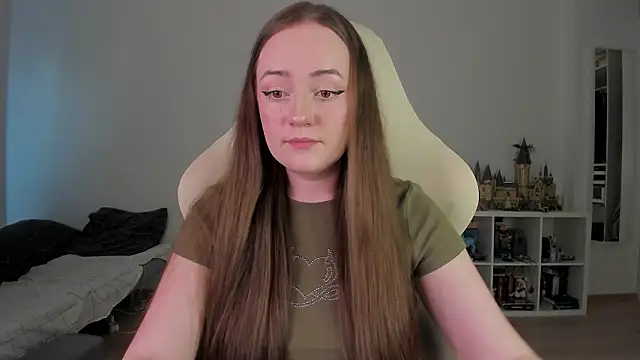 WalkingGirl online show from 03-15-26, 03:29