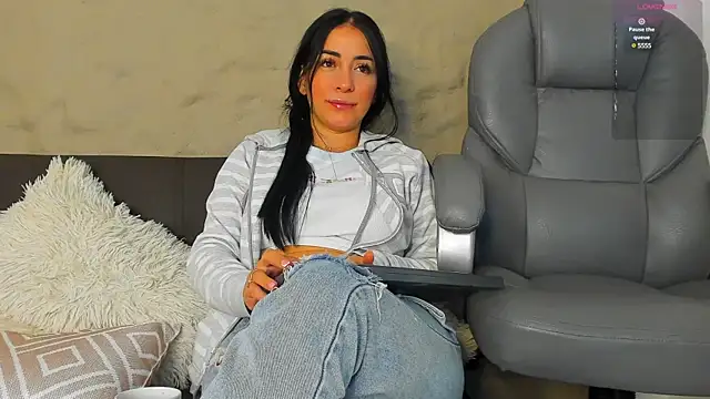 Snapshot of Sofia__rivera chatting on 12-31-24, 11:31 Sofia  rivera online show from 12-31-24, 11:31