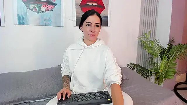 Snapshot of Sofia__rivera chatting on 01-27-25, 08:07 Sofia  rivera online show from 01-27-25, 08:07