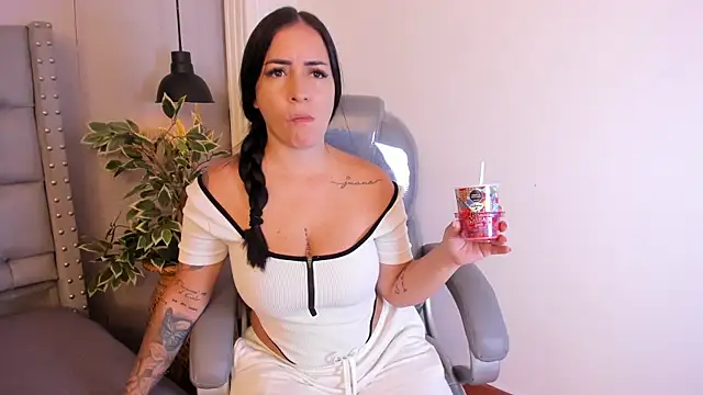 Sofia  rivera online show from 04-11-26, 12:20