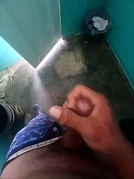 Snapshot of taylorWiiz chatting on 03-04-25, 07:11 taylorWiiz online show from 03-04-25, 07:11