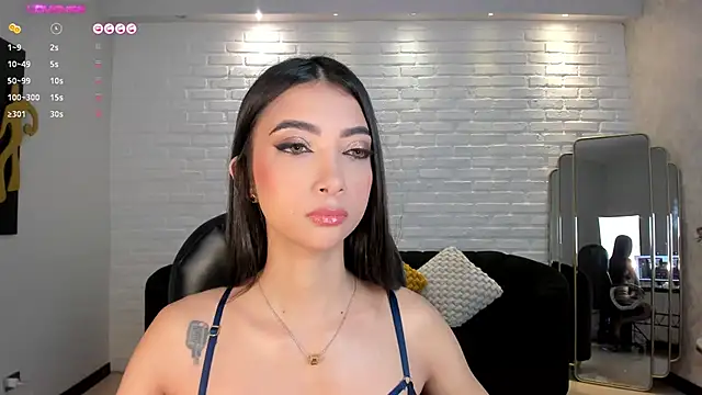 Snapshot of ValeriaVelvet chatting on 01-17-25, 11:49 ValeriaVelvet online show from 01-17-25, 11:49