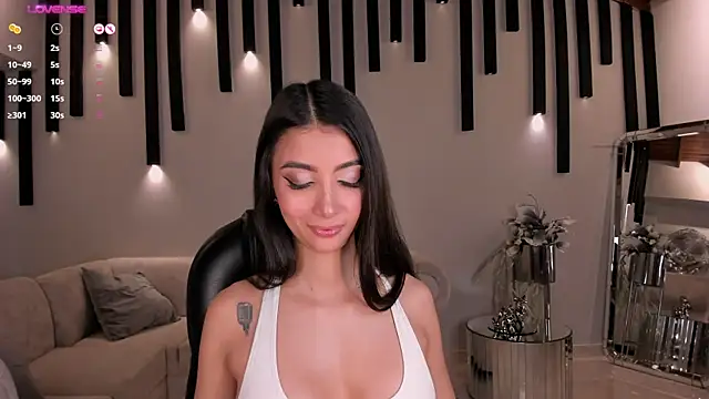 Snapshot of ValeriaVelvet chatting on 02-13-25, 05:54 ValeriaVelvet online show from 02-13-25, 05:54