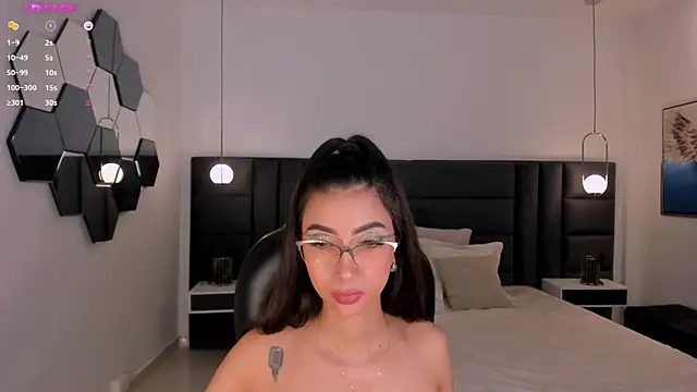 Snapshot of ValeriaVelvet chatting on 03-19-25, 05:50 ValeriaVelvet online show from 03-19-25, 05:50