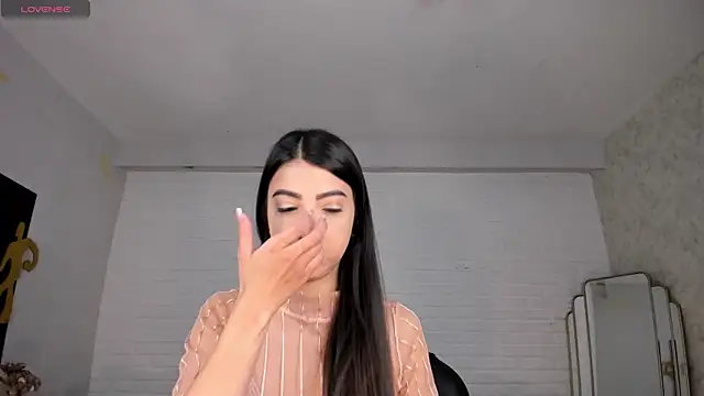 Snapshot of ValeriaVelvet chatting on 10-20-25, 12:16 ValeriaVelvet online show from 10-20-25, 12:16