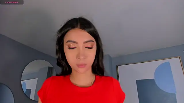 Snapshot of ValeriaVelvet chatting on 05-14-26, 12:12 ValeriaVelvet online show from 05-14-26, 12:12