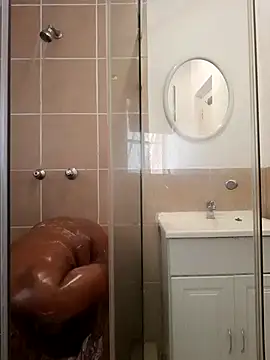 Thickchocolatex2 online show from 12-02-24, 08:41