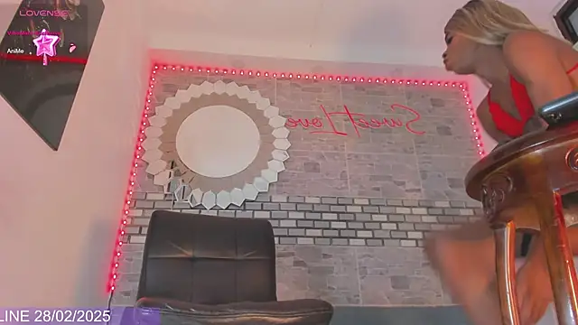 Snapshot of Karla-Ebony chatting on 02-28-25, 01:25 Karla-Ebony online show from 02-28-25, 01:25