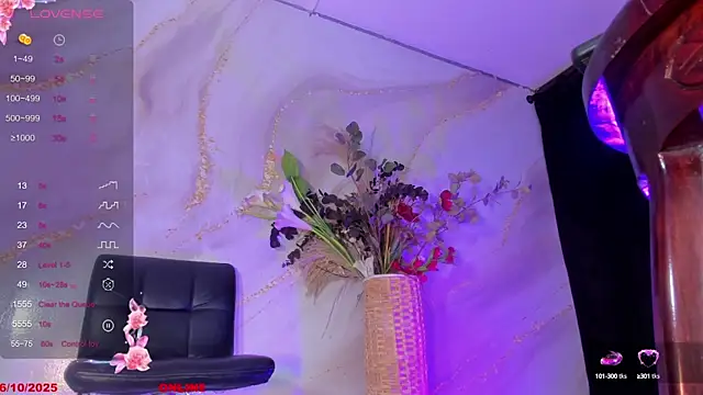 Snapshot of Karla-Ebony chatting on 10-16-25, 01:45 Karla-Ebony online show from 10-16-25, 01:45