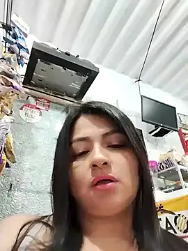 Snapshot of Linda_Lars chatting on 12-28-24, 04:41 Linda Lars online show from 12-28-24, 04:41