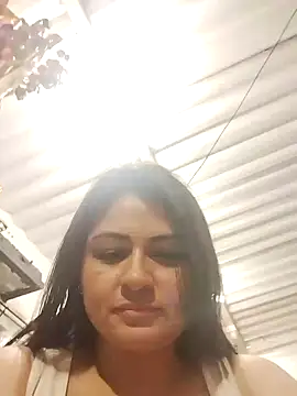 Snapshot of Linda_Lars chatting on 01-21-25, 05:05 Linda Lars online show from 01-21-25, 05:05