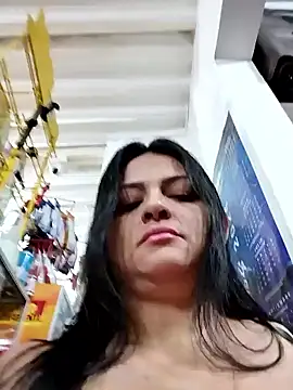 Snapshot of Linda_Lars chatting on 02-13-25, 04:11 Linda Lars online show from 02-13-25, 04:11