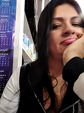 Snapshot of Linda_Lars chatting on 02-20-25, 03:34 Linda Lars online show from 02-20-25, 03:34
