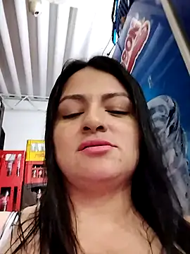 Snapshot of Linda_Lars chatting on 02-26-25, 03:21 Linda Lars online show from 02-26-25, 03:21